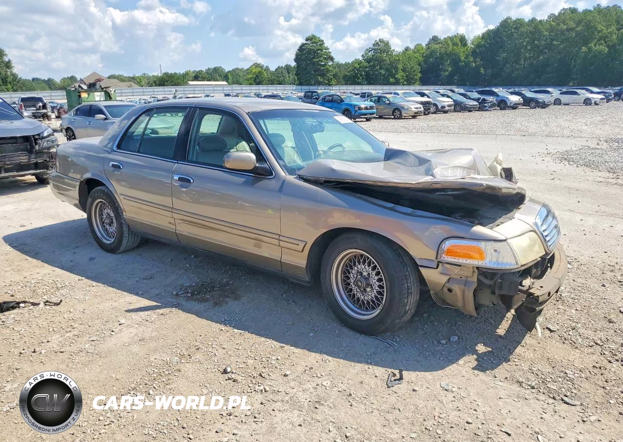 2001 Ford Crown Victoria Lx VIN:2FAFP74W61X106474 - 4