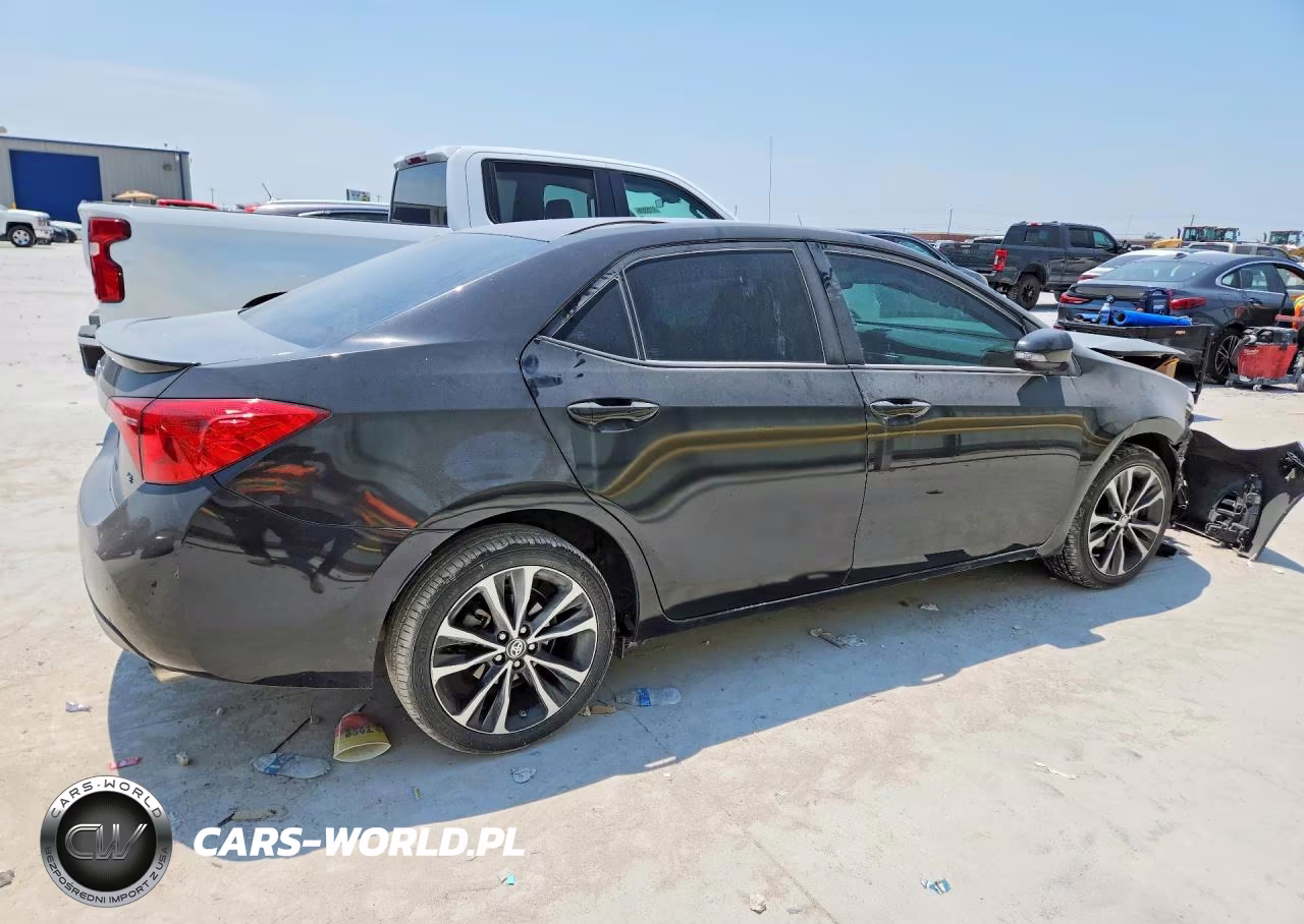 2019 Toyota Corolla Se VIN:5YFBURHE5KP876122 - 3