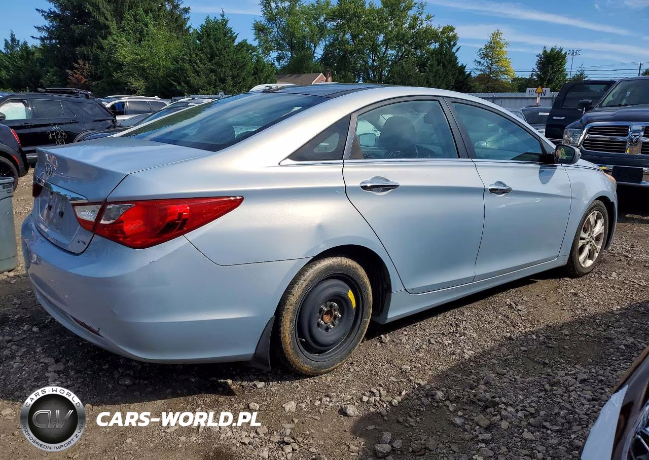 2013 Hyundai Sonata Limited VIN:5NPEC4AC3DH519131 - 3