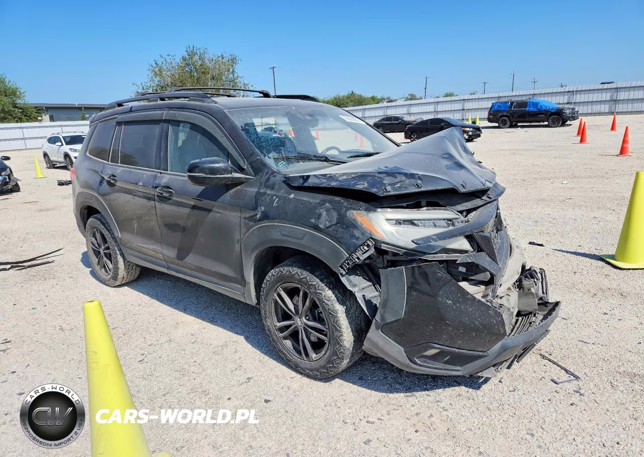 2019 Honda Passport Elite VIN:5FNYF8H03KB021840 - 4