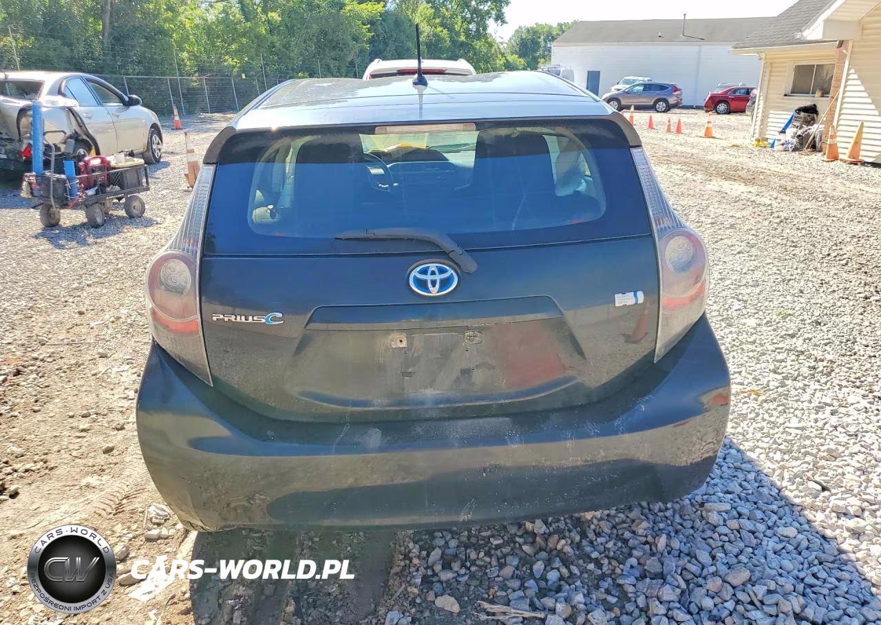 2013 Toyota Prius C VIN:JTDKDTB36D1552026 - 6