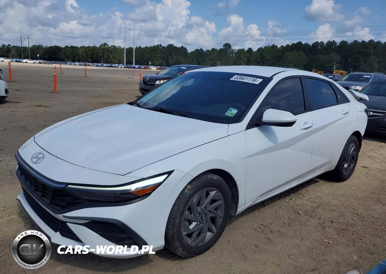 2024 Hyundai Elantra Sel – zdjęcie 1 z 12