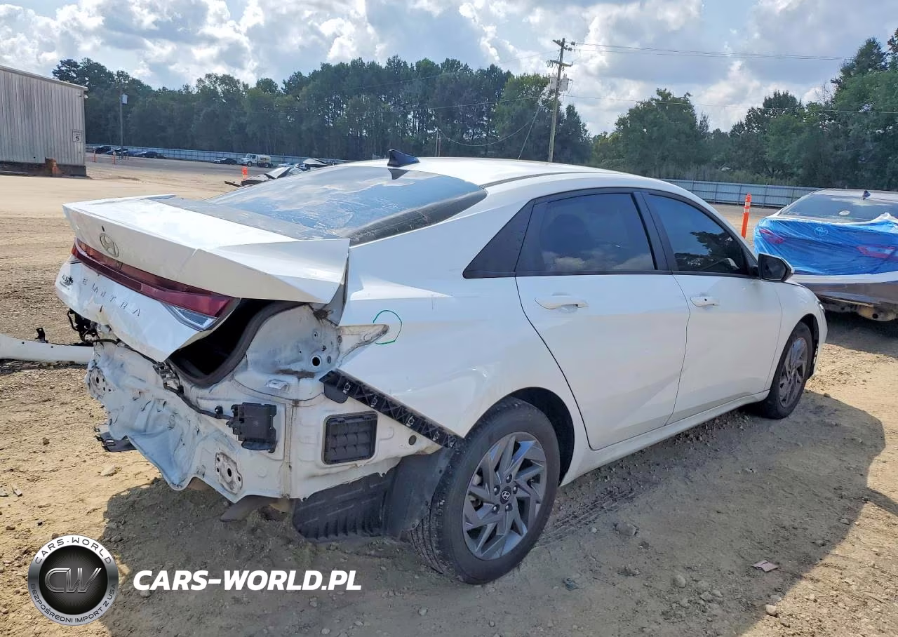 2024 Hyundai Elantra Sel VIN:KMHLM4DG1RU696093 - 3