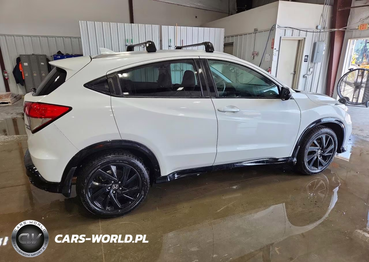 2022 Honda Hr-V Sport VIN:3CZRU6H17NM756712 - 3
