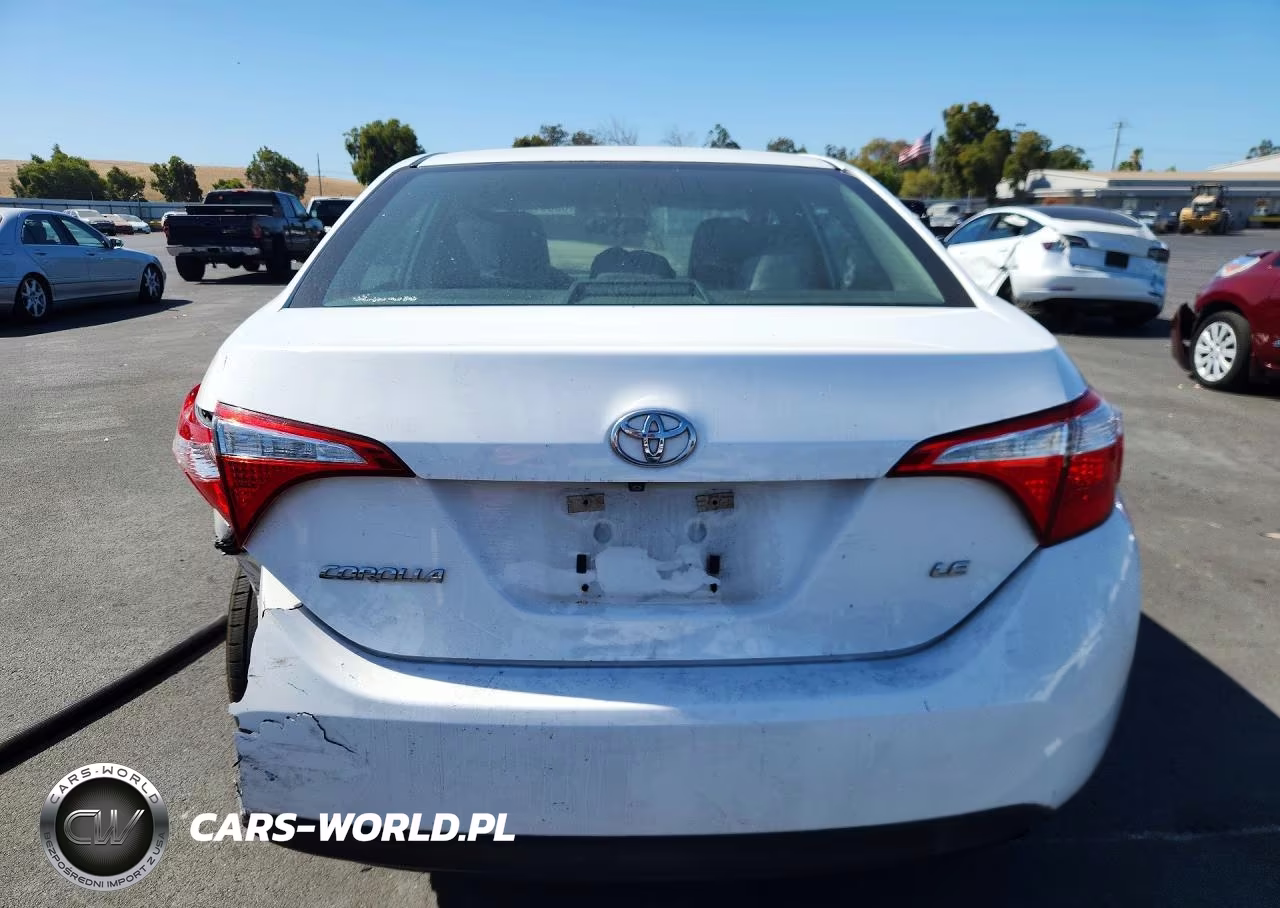 2015 Toyota Corolla Le VIN:5YFBURHE1FP297781 - 6