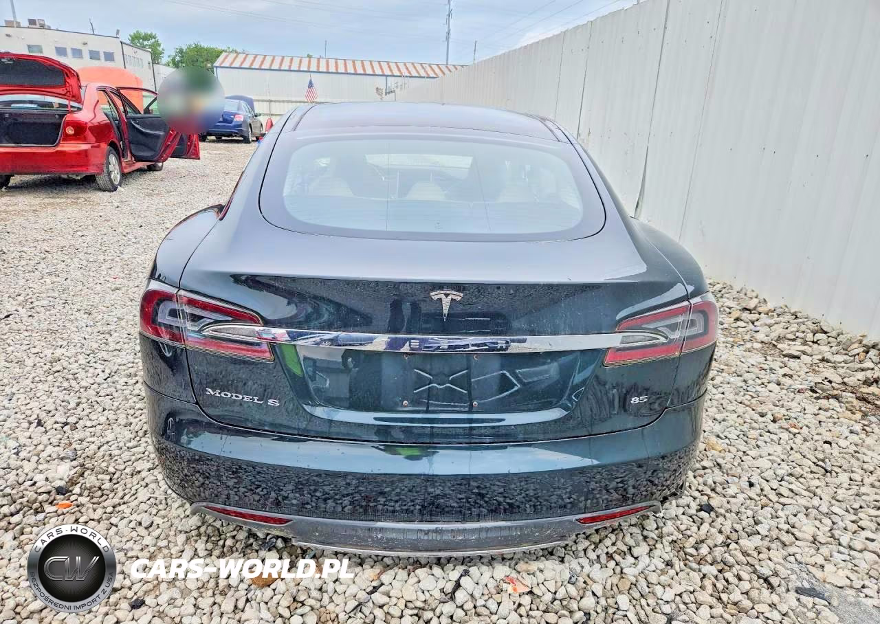 2013 Tesla Model S VIN:5YJSA1CN2DFP05490 - 6