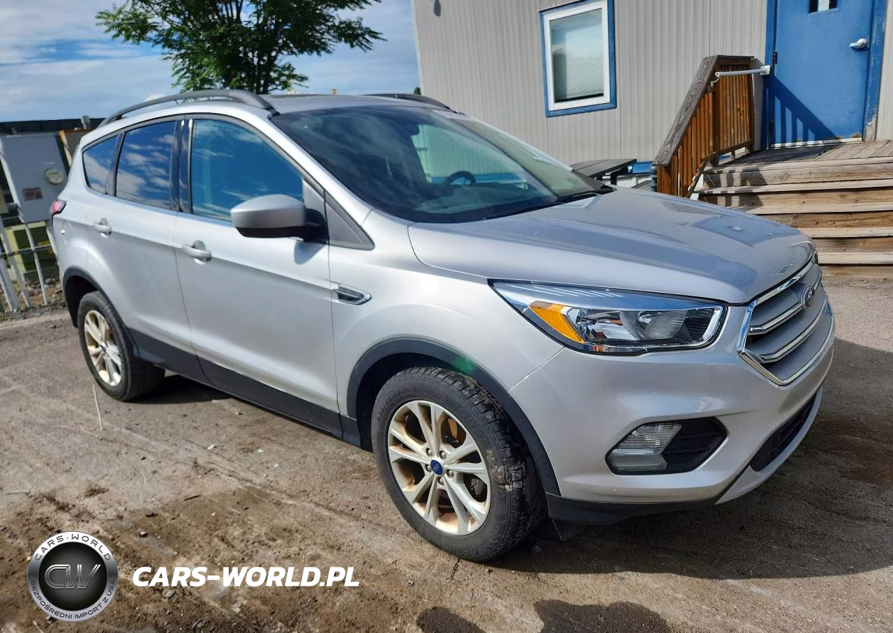2018 Ford Escape Se VIN:1FMCU0GD1JUA66010 - 4