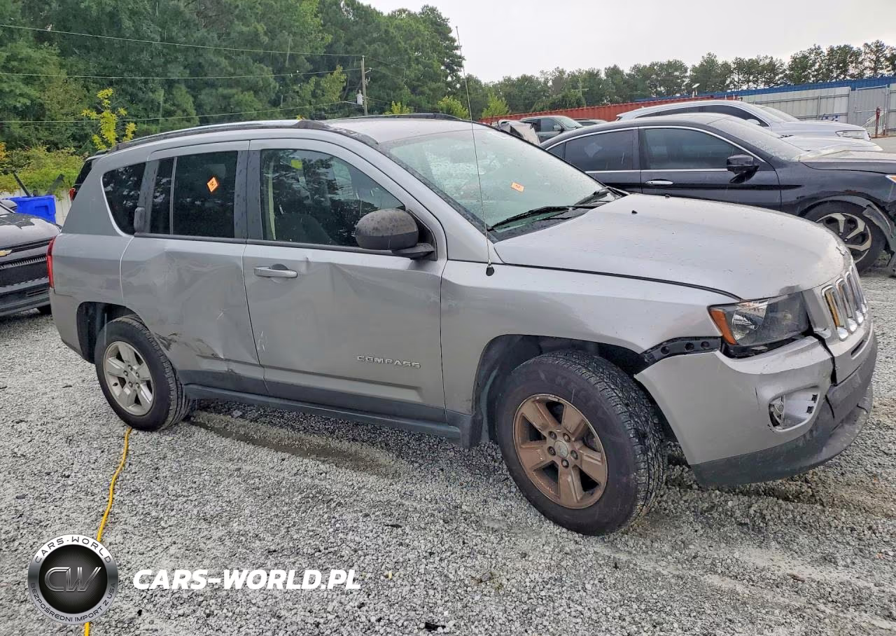 2015 Jeep Compass Sport VIN:1C4NJCBA8FD198046 - 4