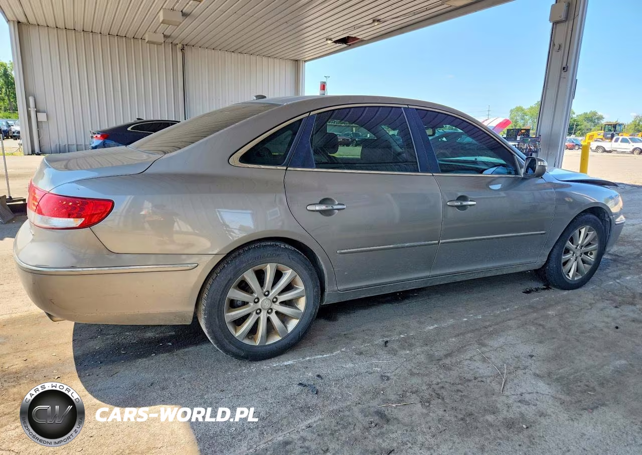 2010 Hyundai Azera Limited VIN:KMHFC4DF9AA460904 - 3
