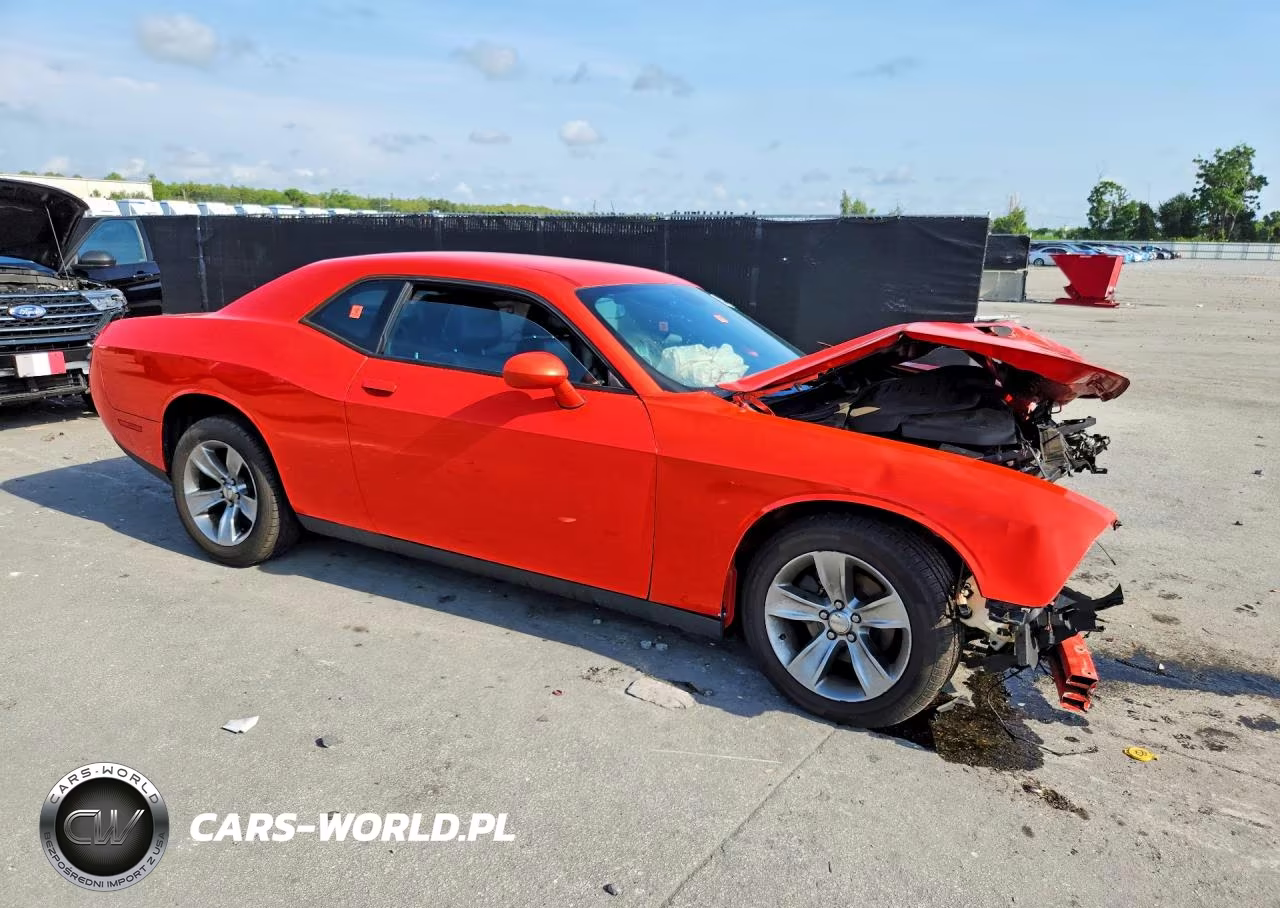 2016 Dodge Challenger Sxt VIN:2C3CDZAG4GH297009 - 4