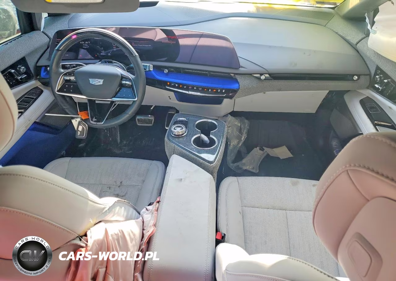 2025 Cadillac Optiq Sport VIN:3GYK3GMR8SS230778 - 8