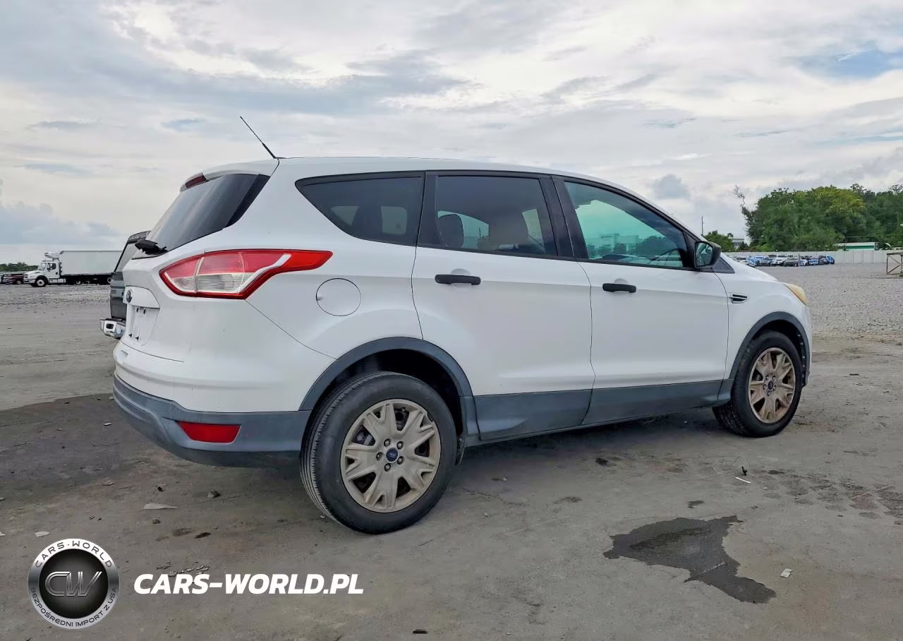 2013 Ford Escape S VIN:1FMCU0F76DUD82227 - 3