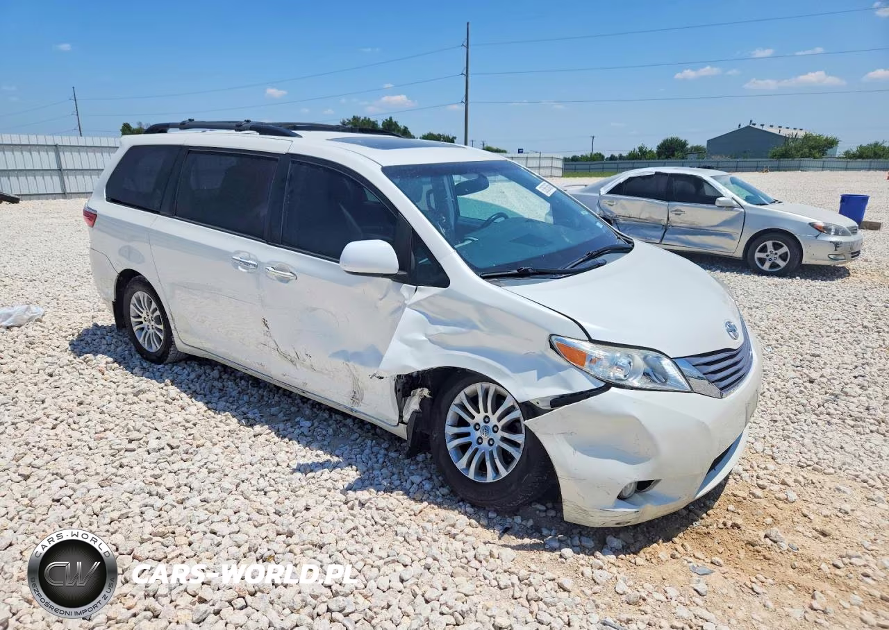 2016 Toyota Sienna Xle 8-Passenger VIN:5TDYK3DC0GS701647 - 4
