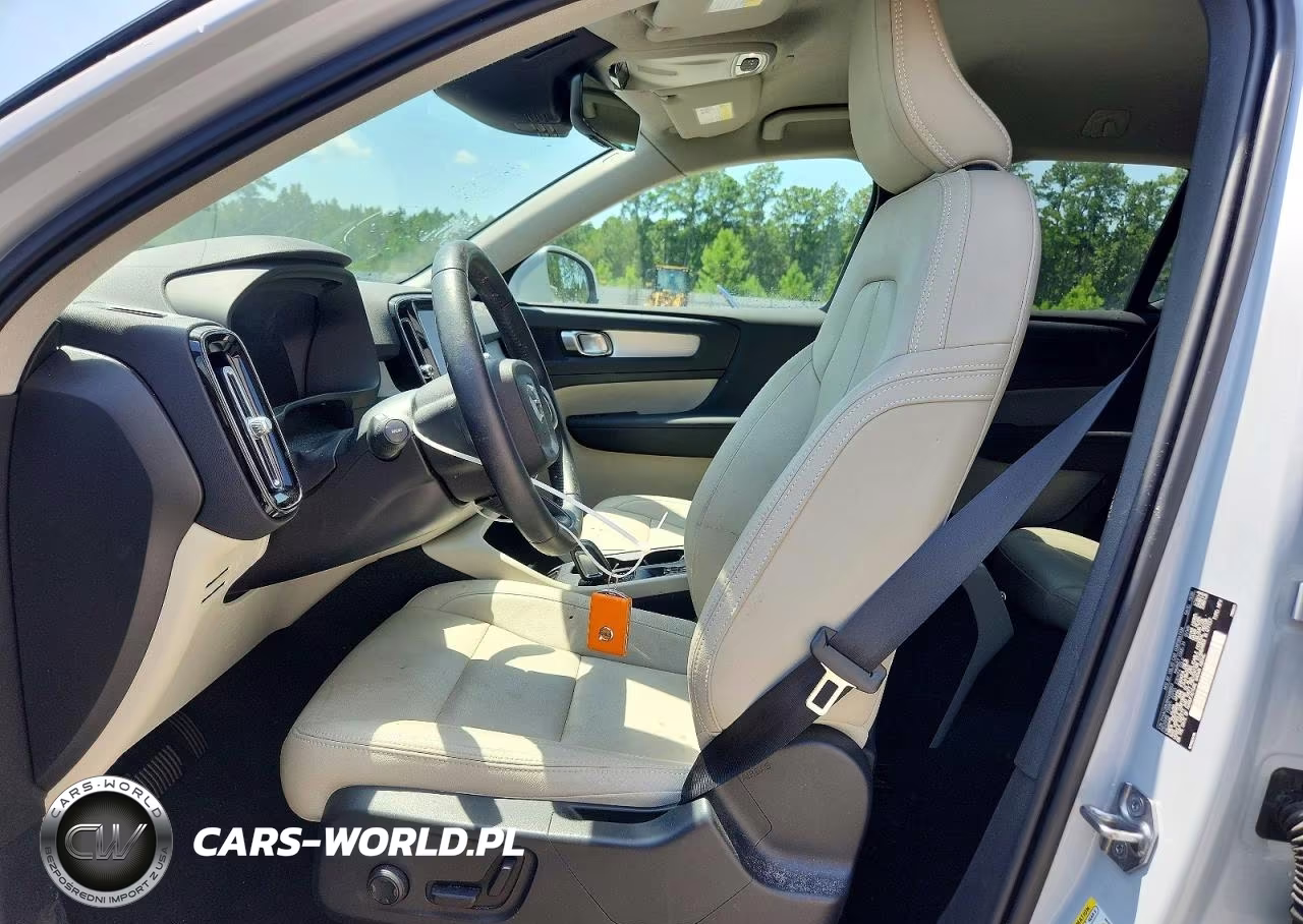 2021 Volvo Xc40 T4 Momentum VIN:YV4AC2HK8M2486853 - 7