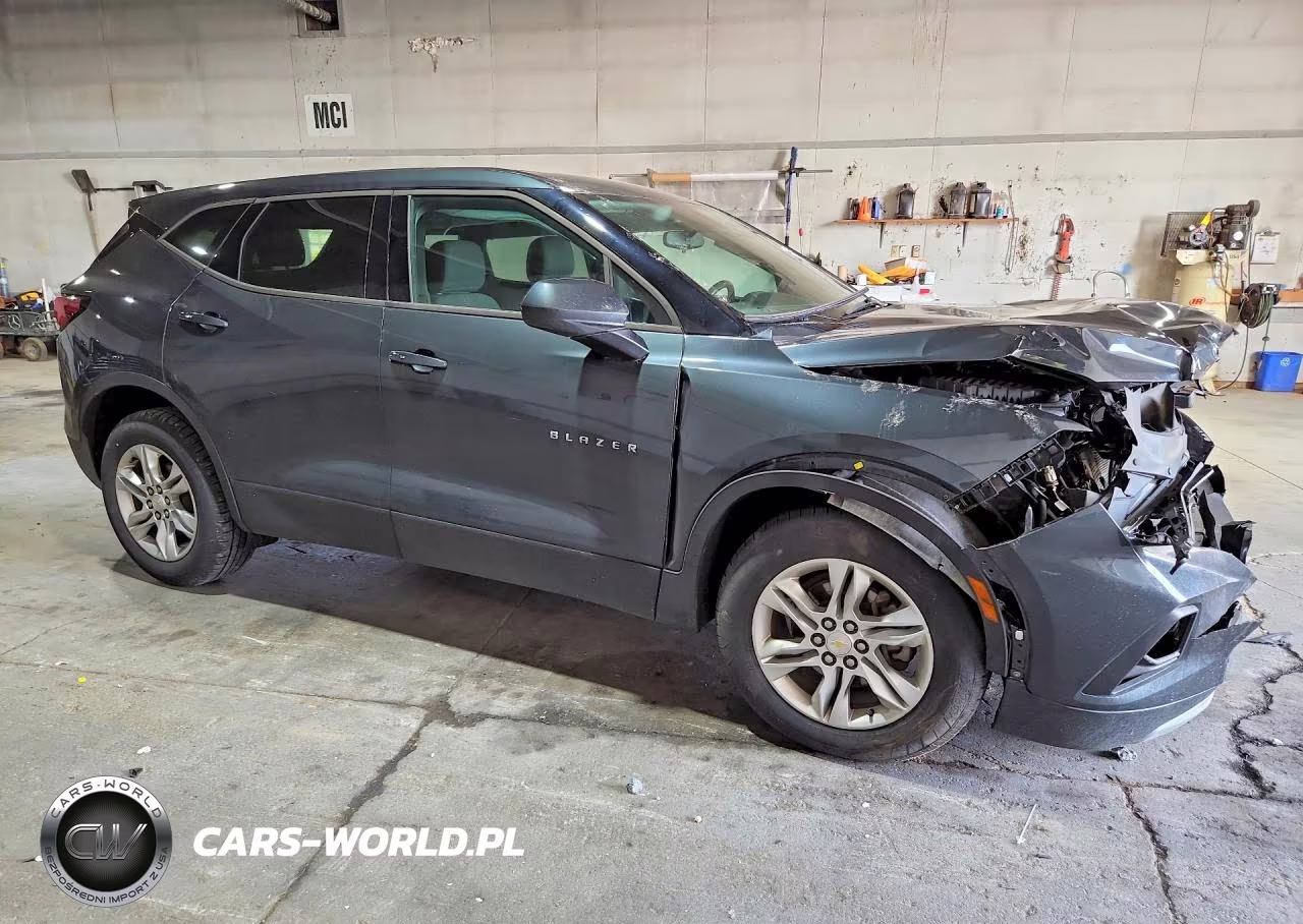 2019 Chevrolet Blazer 1Lt VIN:3GNKBBRAXKS577938 - 4