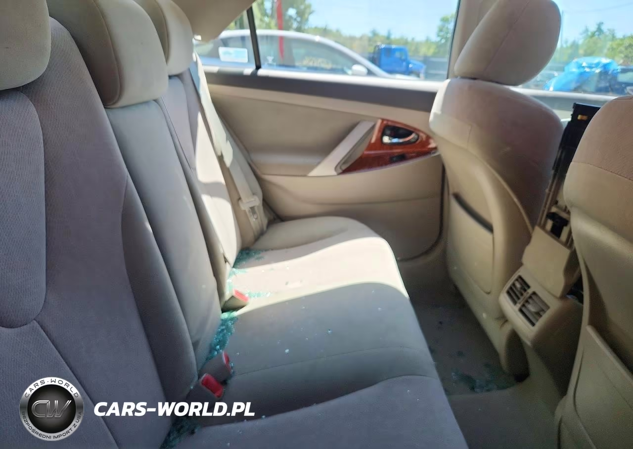 2010 Toyota Camry Xle VIN:4T4BF3EK1AR037427 - 10