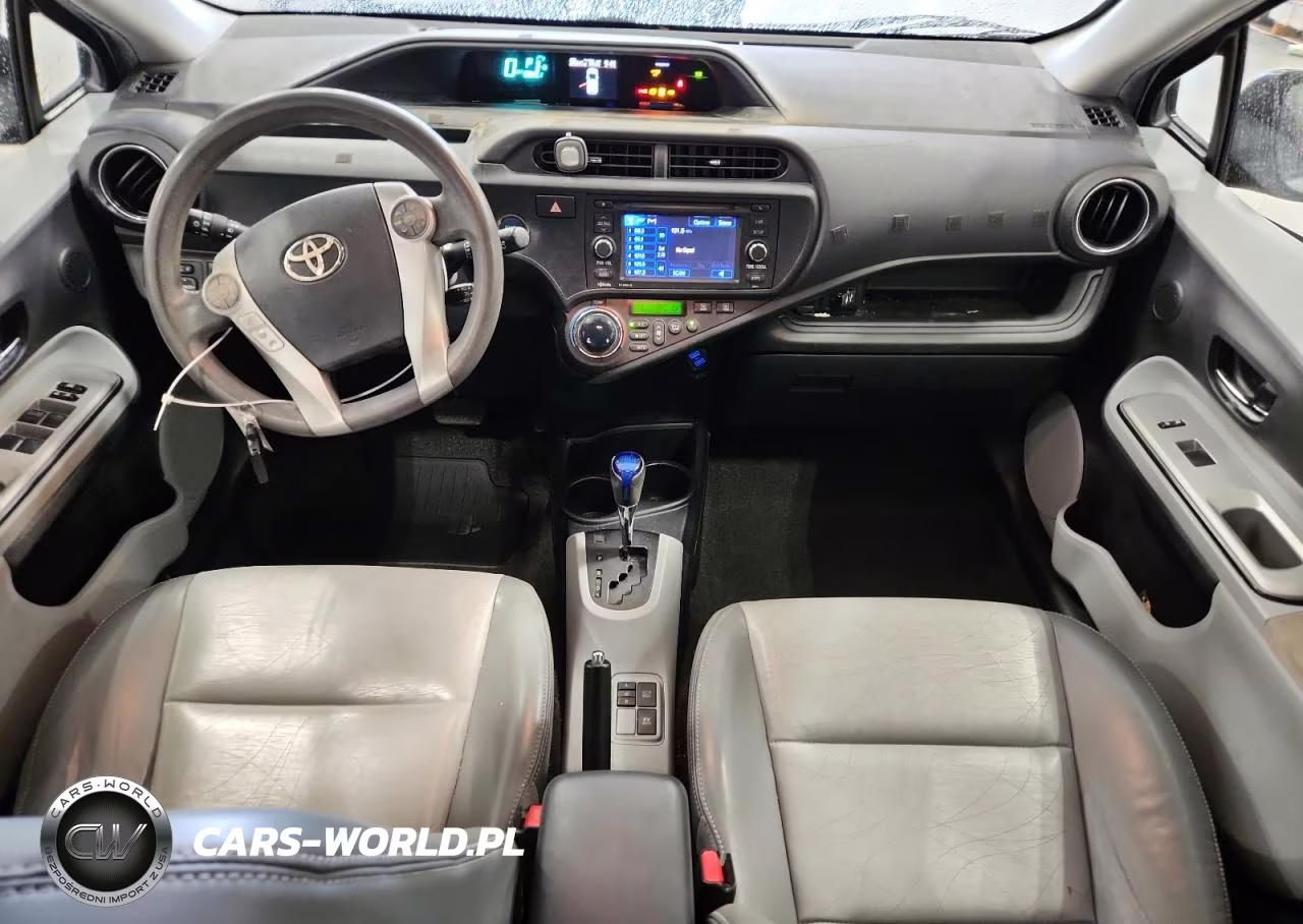 2012 Toyota Prius C Four VIN:JTDKDTB32C1500875 - 8