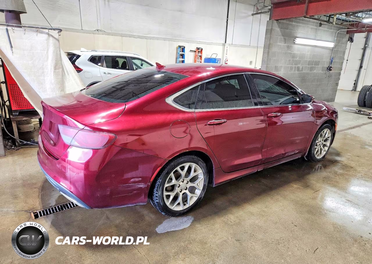 2015 Chrysler 200 C VIN:1C3CCCEG6FN686931 - 3