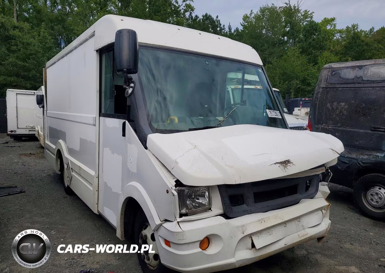 2018 Isuzu Reach Delivery Truck VIN:JALB4T175J7W01793 - 4
