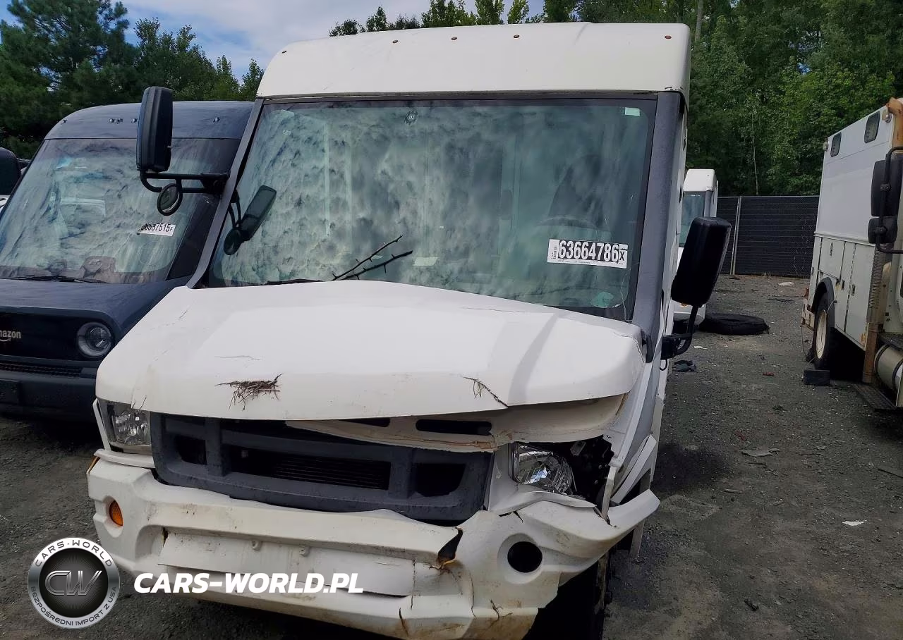 2018 Isuzu Reach Delivery Truck VIN:JALB4T175J7W01793 - 5