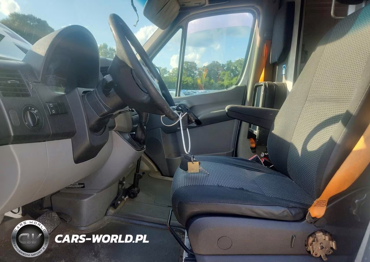 2011 Mercedes-Benz Sprinter 2500 Delivery Van VIN:WD3PE8CB2B5562235 - 7
