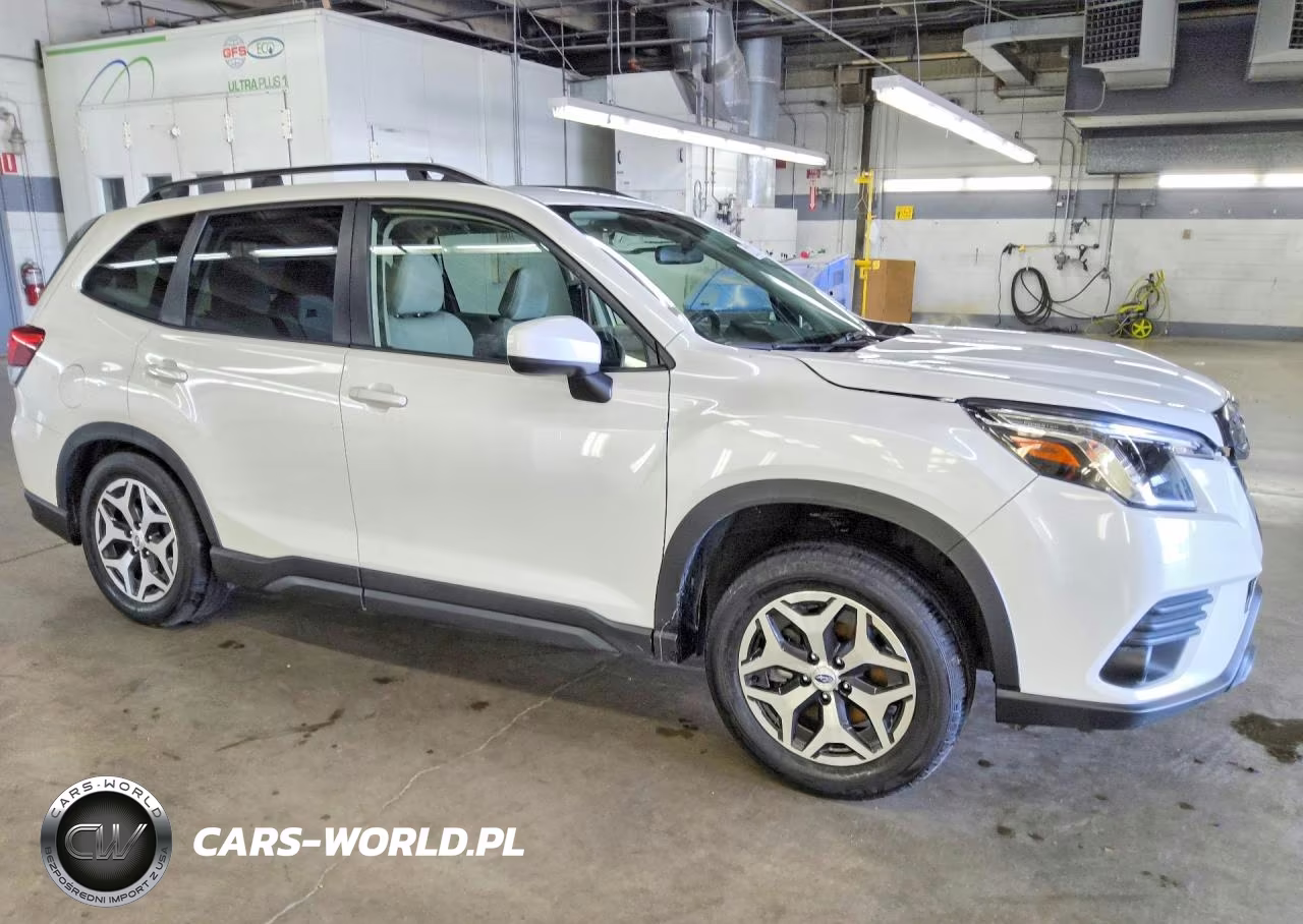 2024 Subaru Forester Premium VIN:JF2SKADC8RH477398 - 4