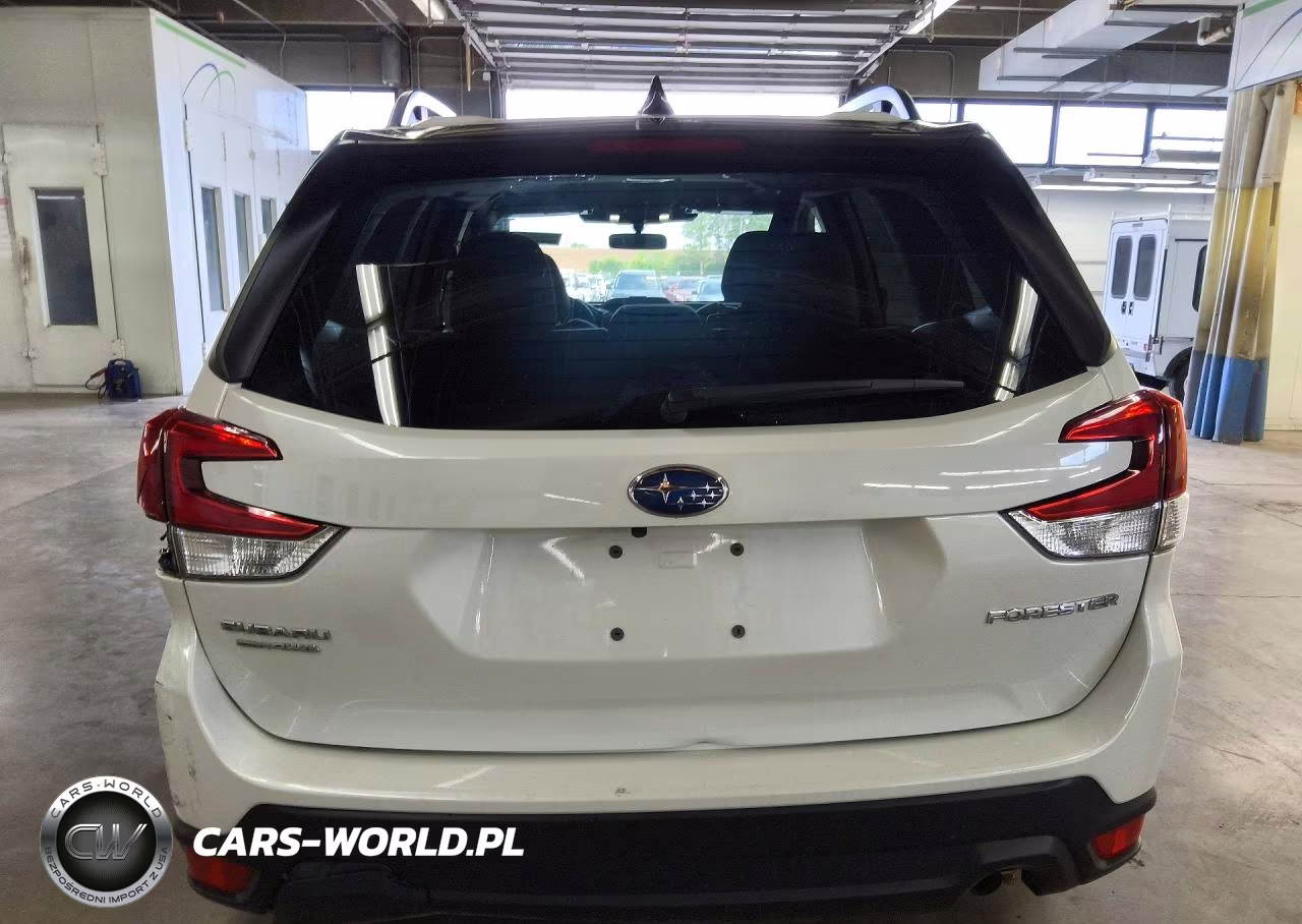 2024 Subaru Forester Premium VIN:JF2SKADC8RH477398 - 6