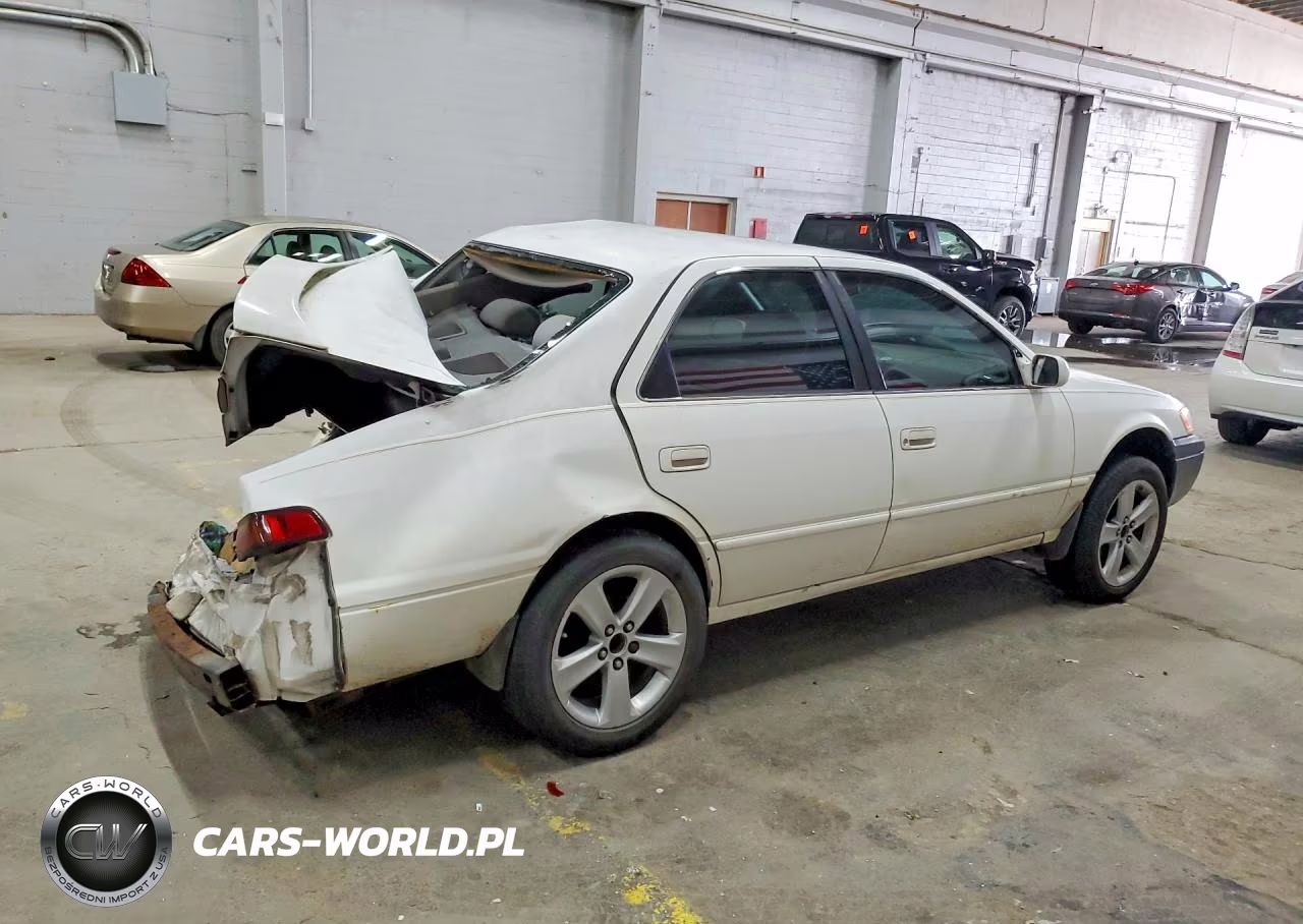 1998 Toyota Camry Le VIN:4T1BG22KXWU221925 - 3