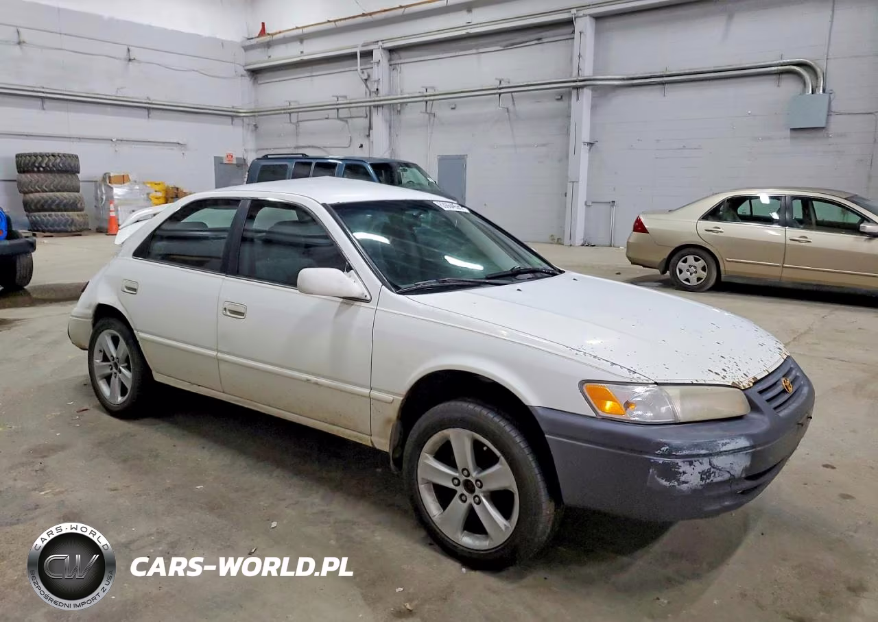 1998 Toyota Camry Le VIN:4T1BG22KXWU221925 - 4