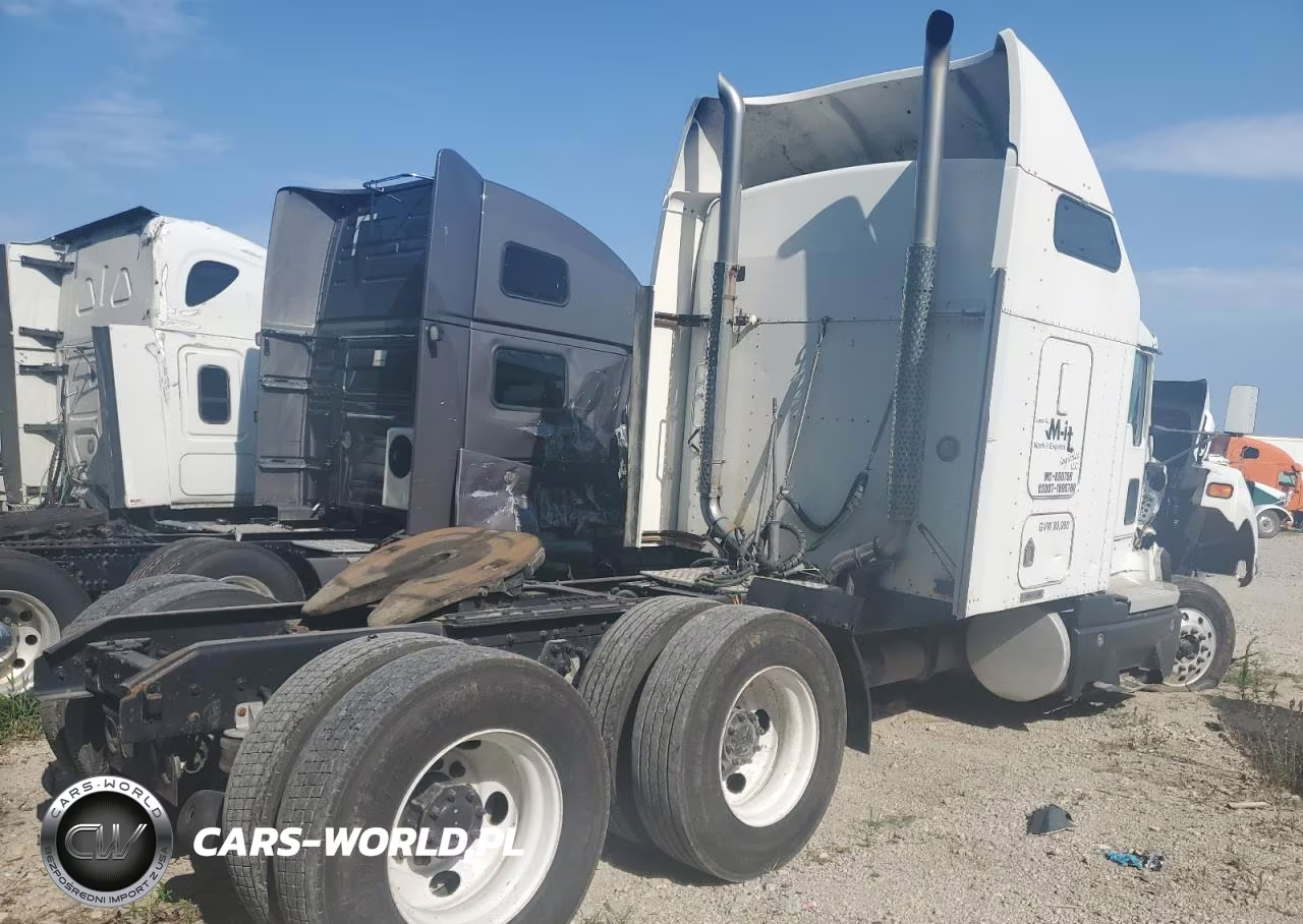 2007 Kenworth T600 Semi Truck VIN:1XKADB9X07R203632 - 4