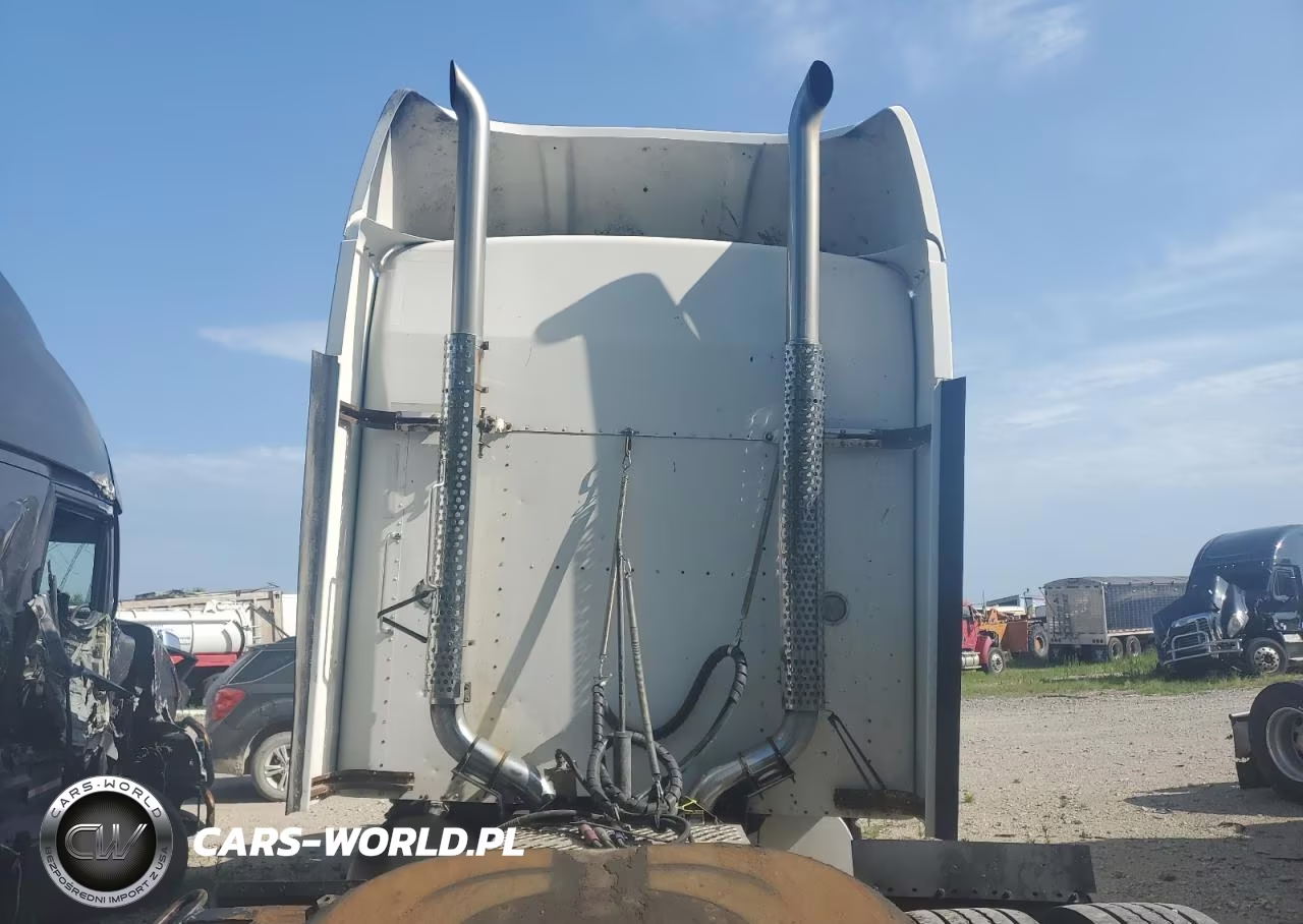 2007 Kenworth T600 Semi Truck VIN:1XKADB9X07R203632 - 6