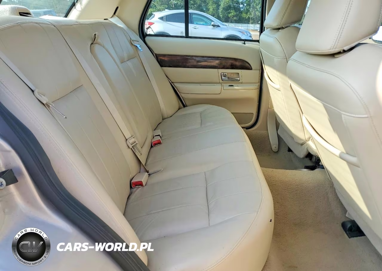 2007 Mercury Grand Marquis Ls VIN:2MEFM75V47X643425 - 10