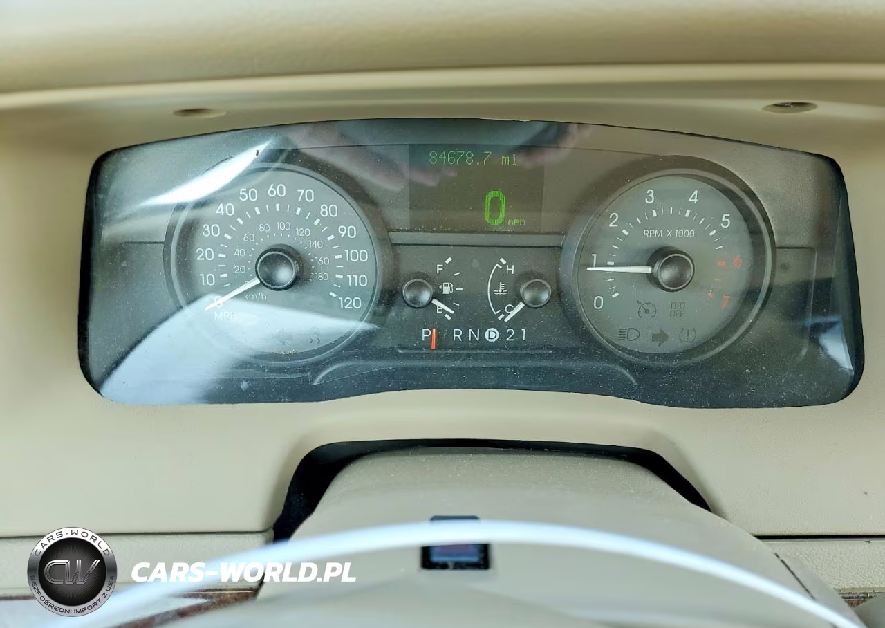 2007 Mercury Grand Marquis Ls VIN:2MEFM75V47X643425 - 9