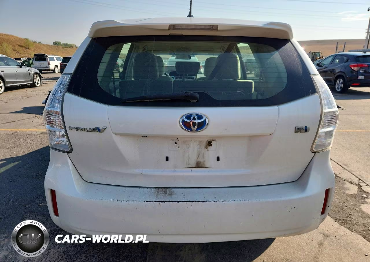 2013 Toyota Prius V Two VIN:JTDZN3EU6D3265919 - 6