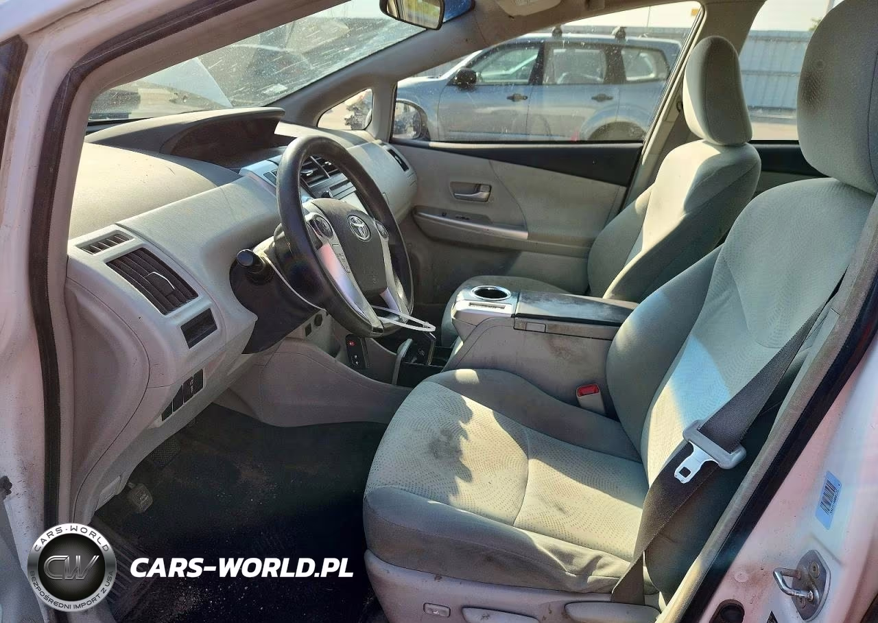 2013 Toyota Prius V Two VIN:JTDZN3EU6D3265919 - 7