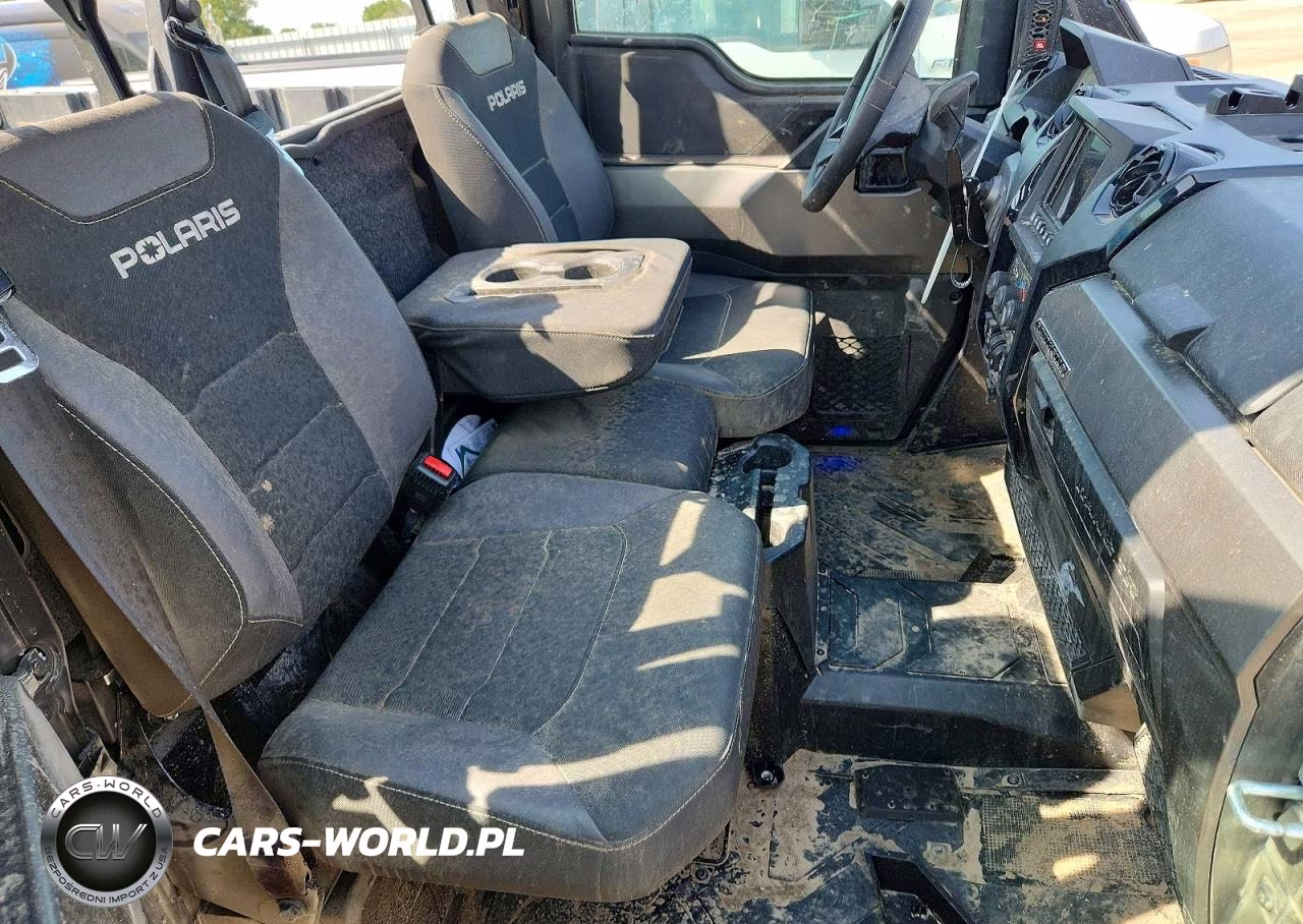 2025 Polaris Ranger 1500 Utility Vehicle VIN:3NSXAW1R2SM196873 - 5