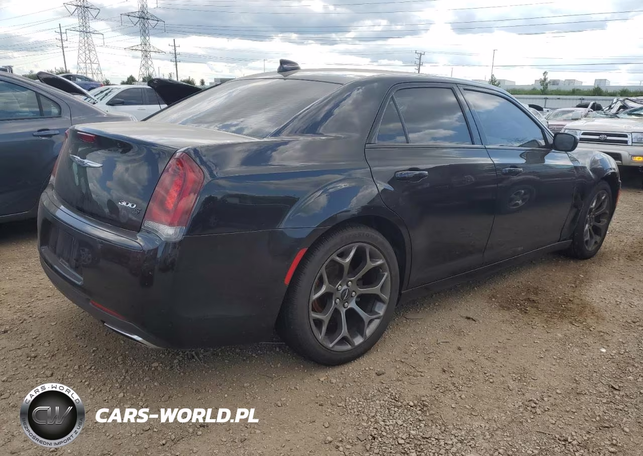 2016 Chrysler 300 S VIN:2C3CCABG1GH304467 - 3
