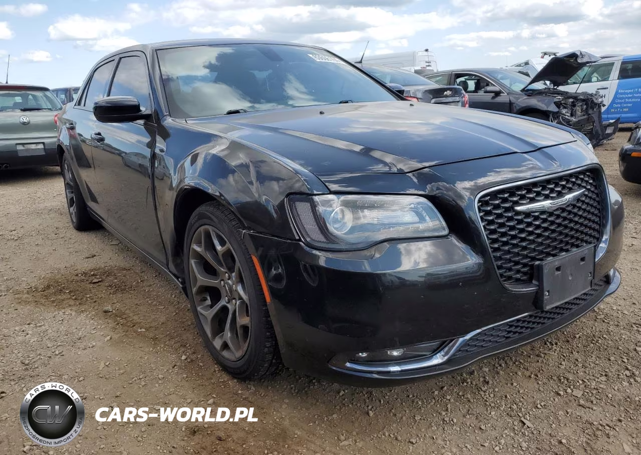 2016 Chrysler 300 S VIN:2C3CCABG1GH304467 - 4