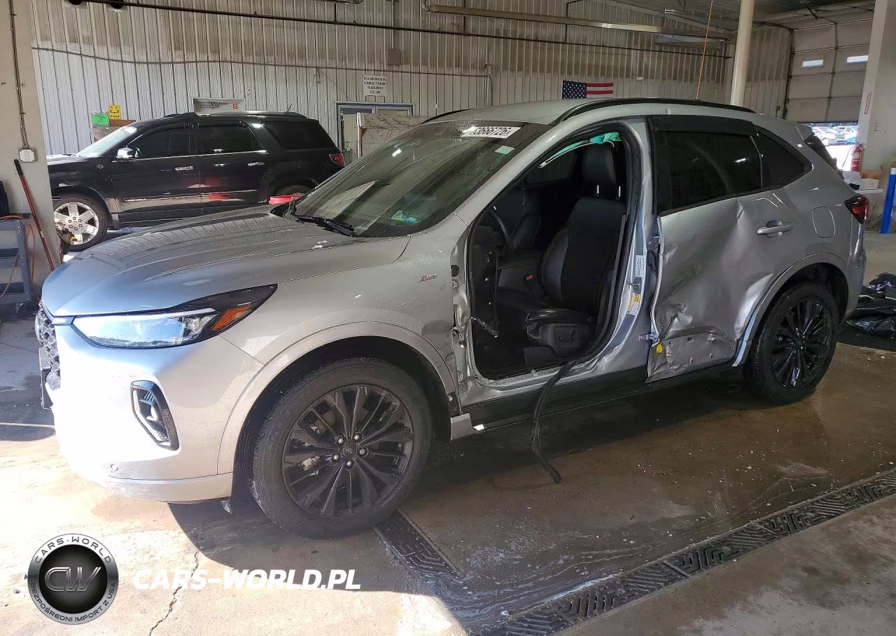 2023 Ford Escape St Line Elite – zdjęcie 1 z 14