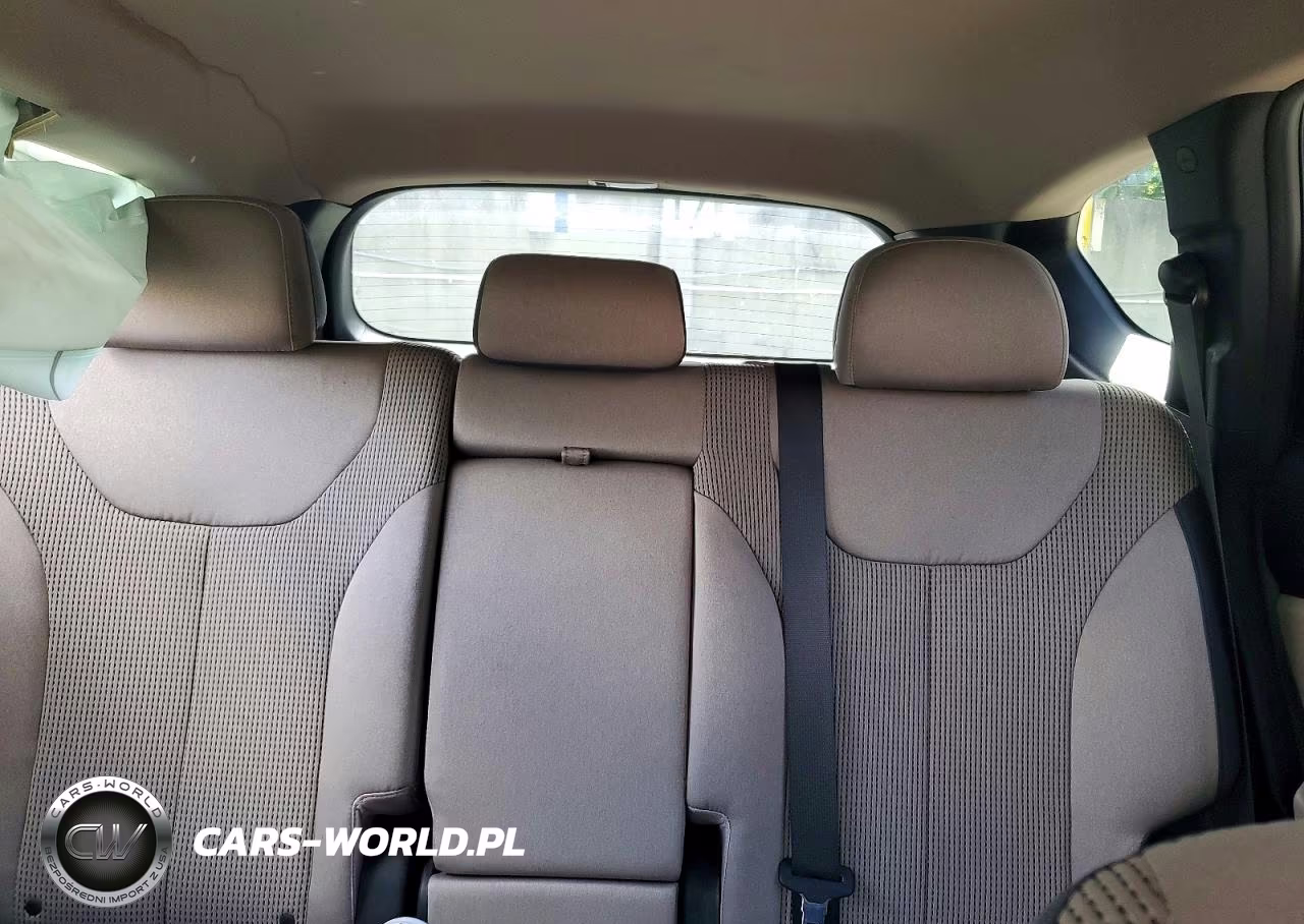2019 Hyundai Santa Fe Se VIN:5NMS23AD6KH086052 - 10