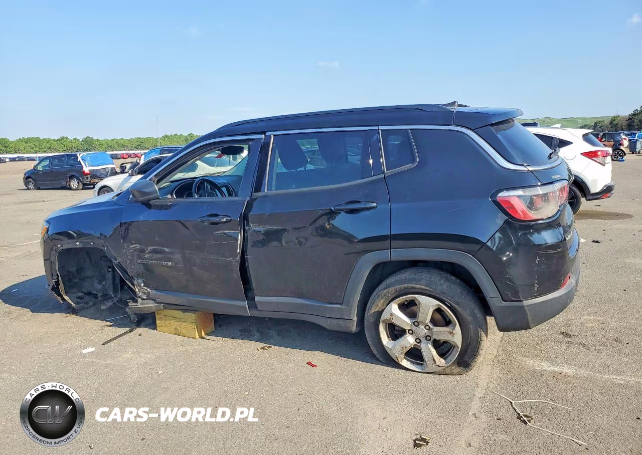 2019 Jeep Compass Latitude VIN:3C4NJDBB5KT601726 - 2