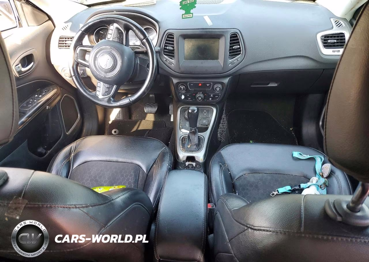 2019 Jeep Compass Latitude VIN:3C4NJDBB5KT601726 - 8
