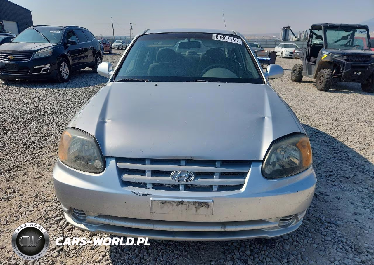 2005 Hyundai Accent Gls VIN:KMHCG45C05U578484 - 5