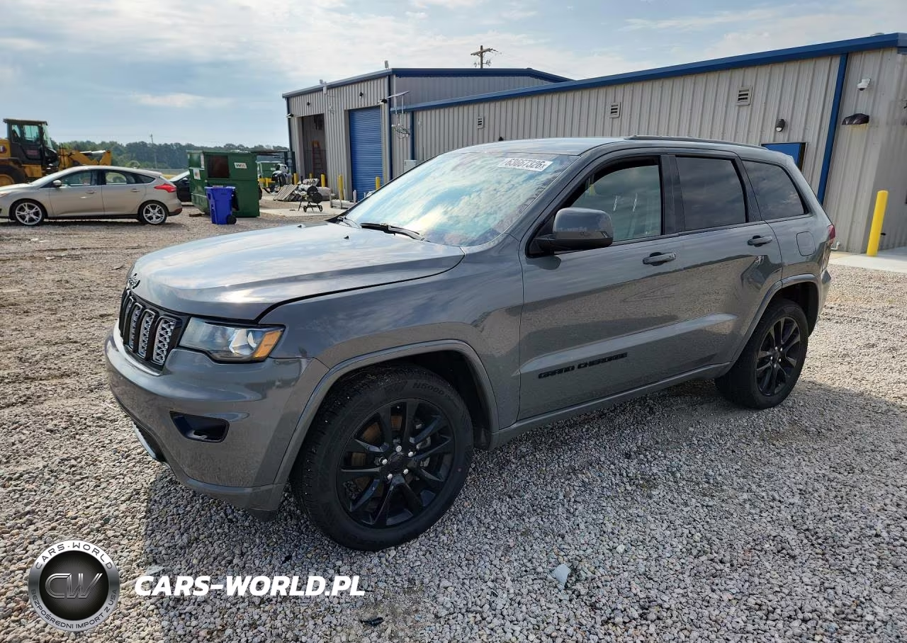 2021 Jeep Grand Cherokee Laredo – zdjęcie 1 z 13