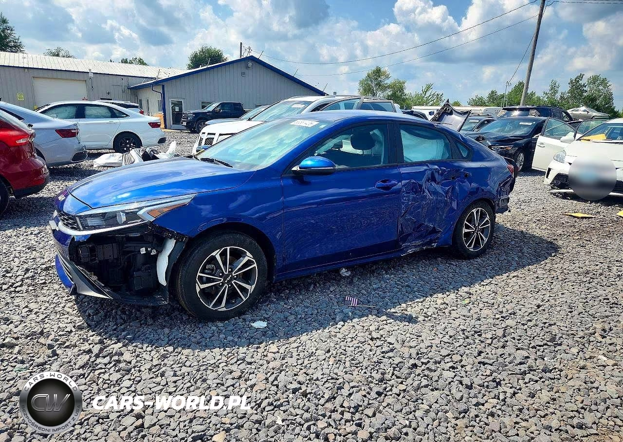 2024 Kia Forte Lxs