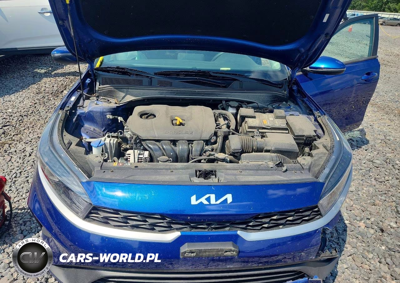 2024 Kia Forte Lxs VIN:3KPF24AD9RE703369 - 11