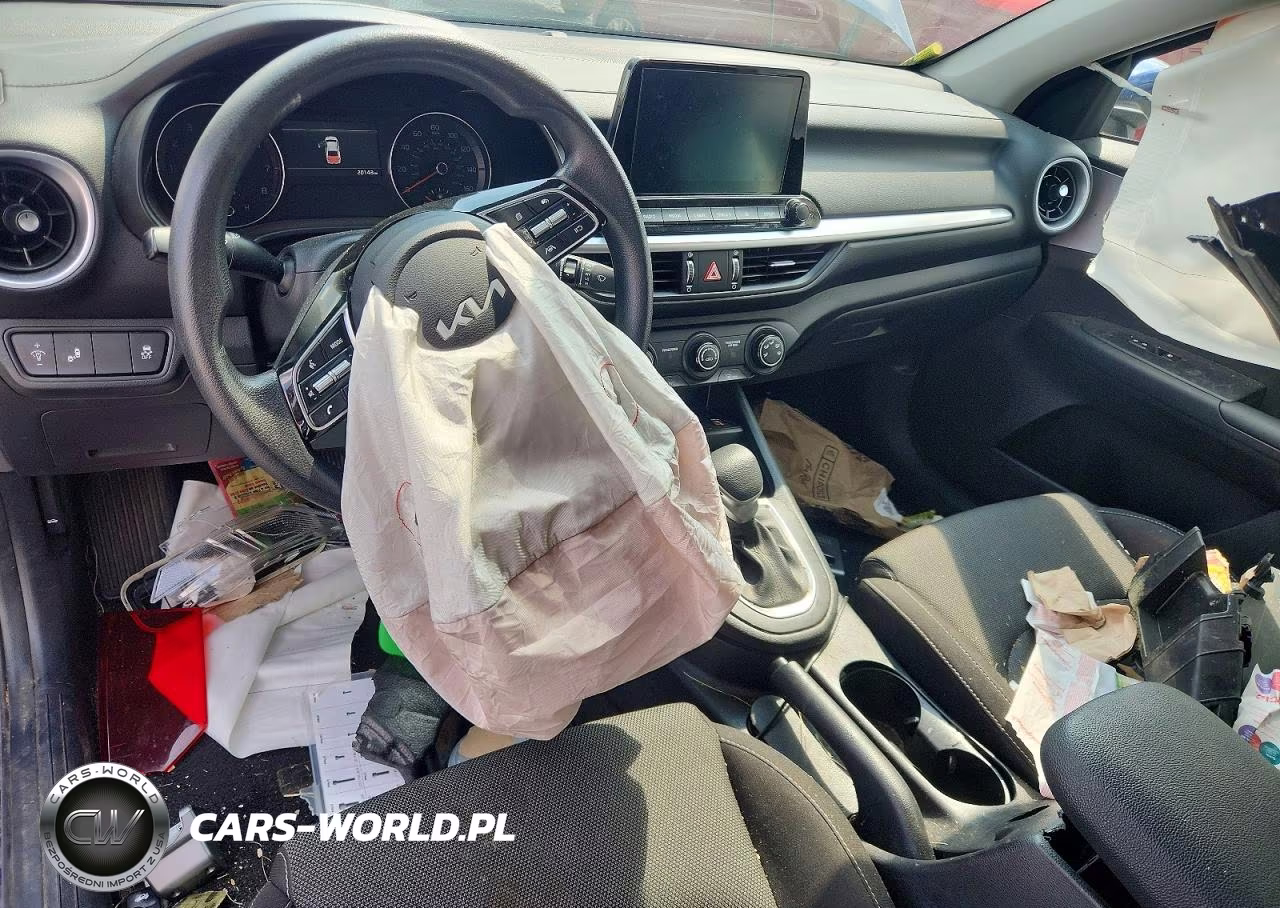 2024 Kia Forte Lxs VIN:3KPF24AD9RE703369 - 8