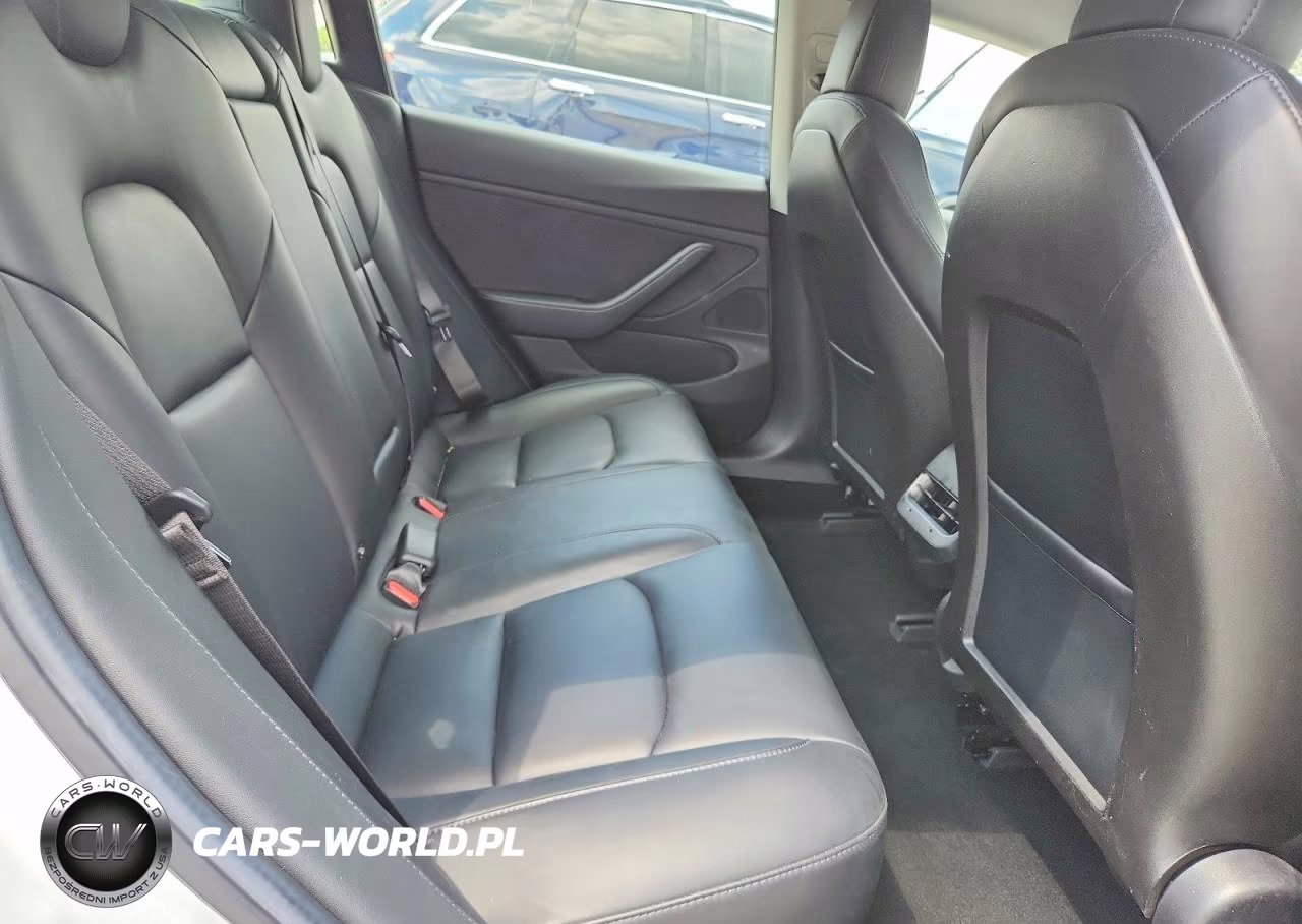2018 Tesla Model 3 VIN:5YJ3E1EB6JF067171 - 10