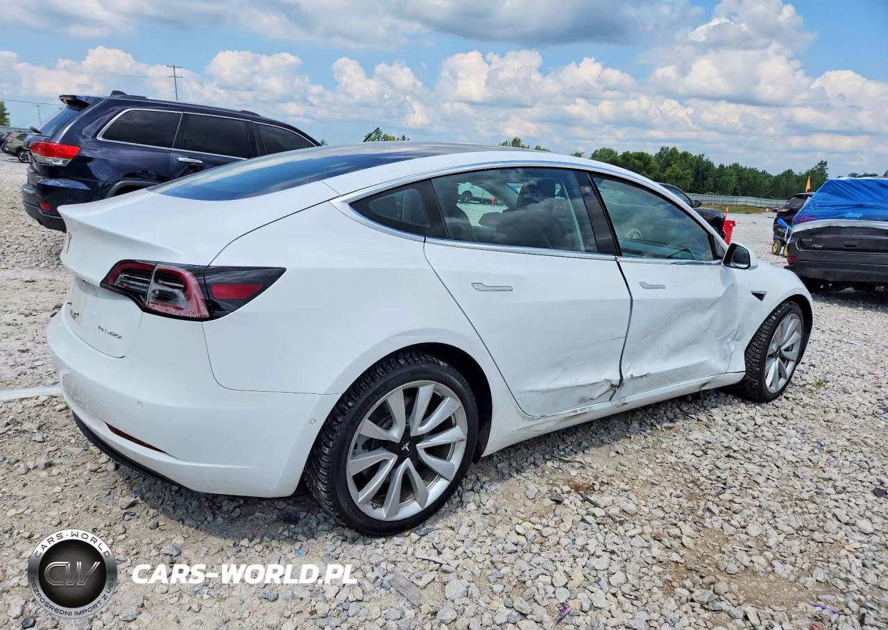 2018 Tesla Model 3 VIN:5YJ3E1EB6JF067171 - 3