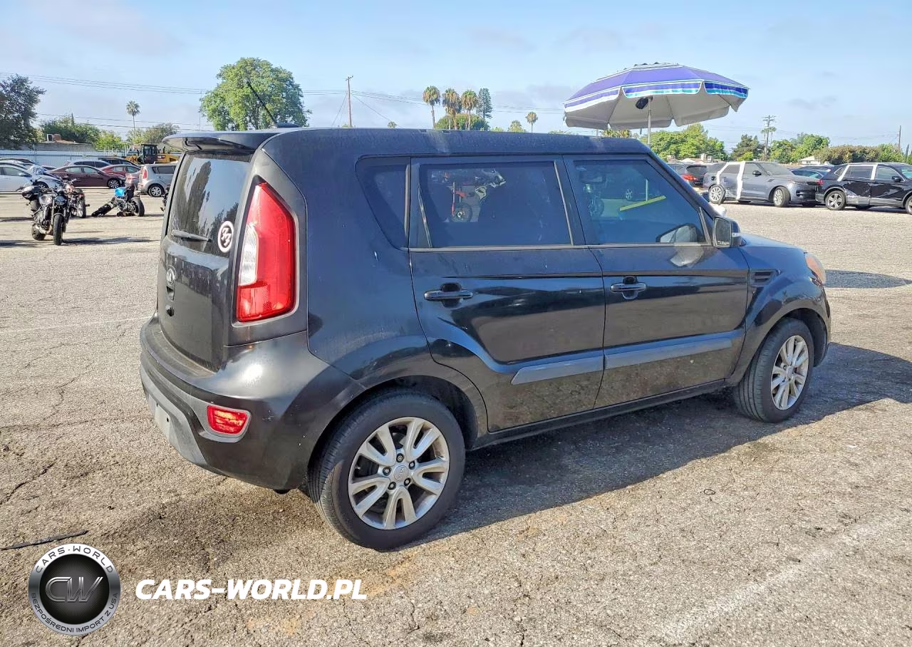 2013 Kia Soul + VIN:KNDJT2A66D7482397 - 3